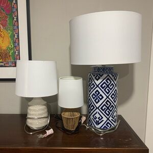 Three lamps (MOVING NEED GONE ASAP MAKE AN OFFER PICKUP ONLY)